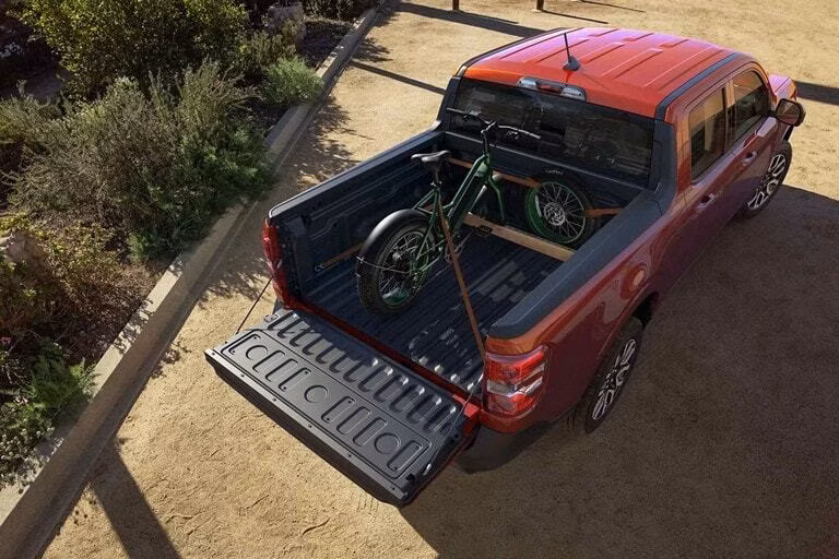 2025 Ford MAVERICK® XLT 2.5-liter FHEV - Image 10