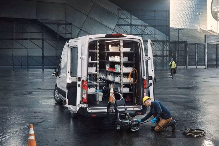 2025 Ford 2023 E-TRANSIT CARGO VAN - Image 9