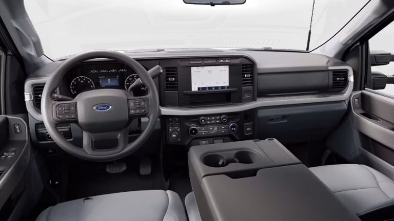 2025 Ford F-600® XLT 6.7L POWER STROKE® V8 TURBO DIESEL Crew Cab 4X2/4X4 - Image 7