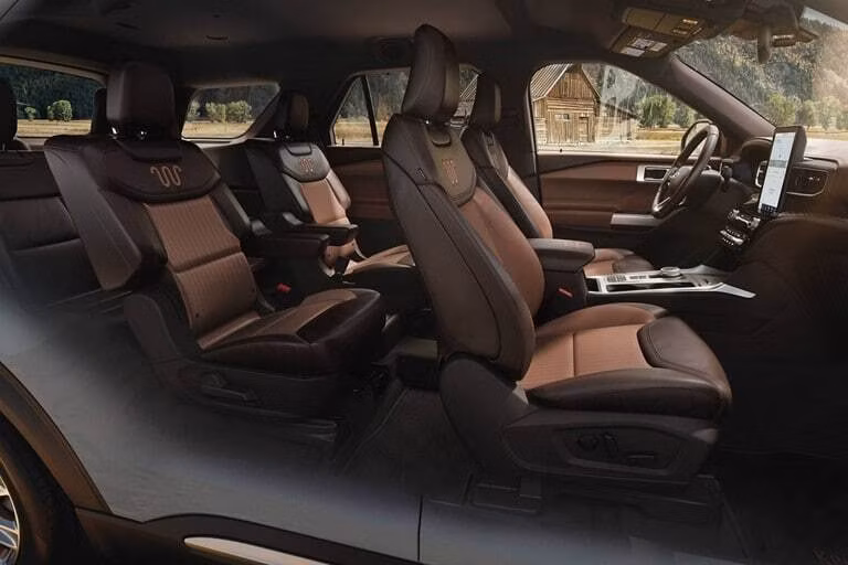 2025 Ford 2023 Explorer King Ranch® 2.3L EcoBoost® I-4 - Image 8