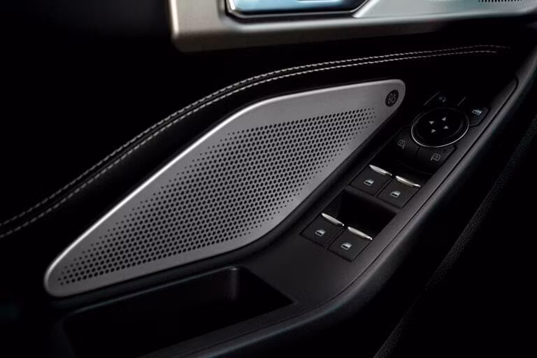 2025 Ford 2023 Explorer Platinum 3.0L EcoBoost® V6 - Image 10
