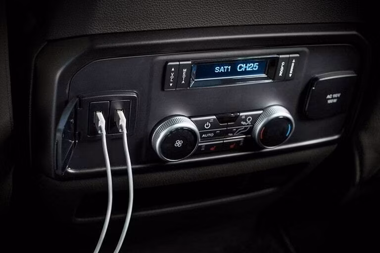 2025 Ford 2024 Expedition® XLT MAX (4x2/4x4 Expedition) - Image 10