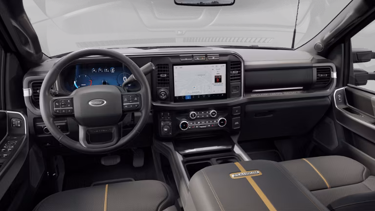 2025 Ford 2024 Super Duty® F-350® Platinum 7.3L 2V DEVCT NA PFI V8 Gas - Image 7
