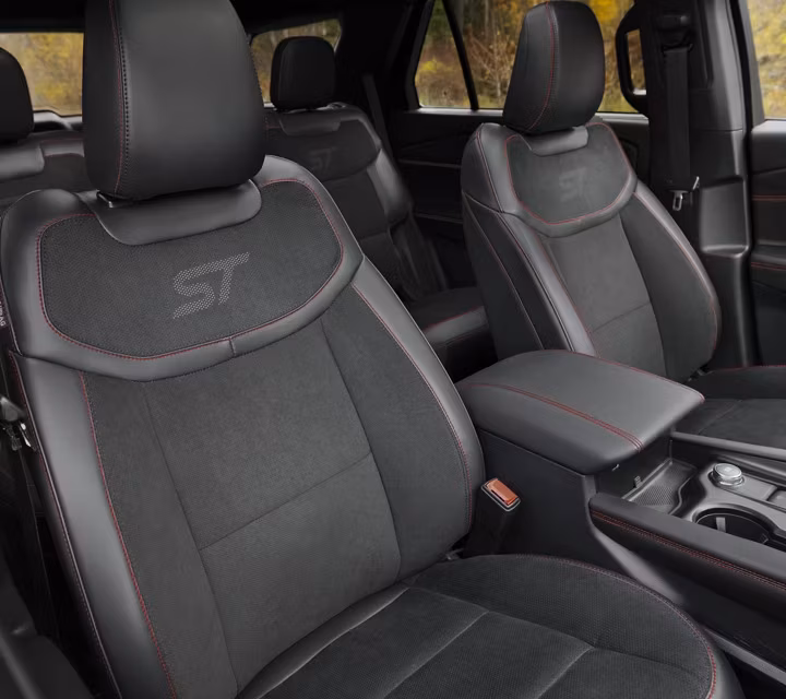 2025 Ford 2025 Active 2.3L EcoBoost® I-4 engine - Image 5