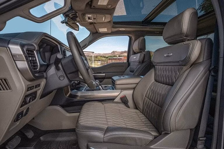 2025 Ford 2024 F-150® Platinum® 2.7L EcoBoost® V6 Regular Cab 6.5-ft Styleside 4x2 - Image 8