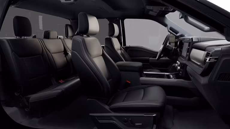 2025 Ford 2024 Super Duty® F-350® LARIAT 6.8-litre V8 Regular Cab 4x2/4x4 - Image 6
