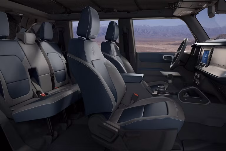 2025 Ford 2024 Bronco® Outer Banks® 2.7L EcoBoost® Everglades™ (4-Door) - Image 9