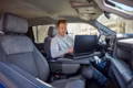 2025 Ford 2024 Super Duty® F-350® XLT 6.8-litre V8 Crew Cab 4x2/4x4 - Image 8