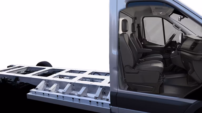 2025 Ford 2024 E-Transit™ Chassis Cab - Image 6