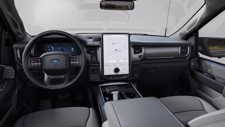 2025 Ford 2024 F-150 Lightning® FLASH™ SuperCrew® 4x4 - Image 7