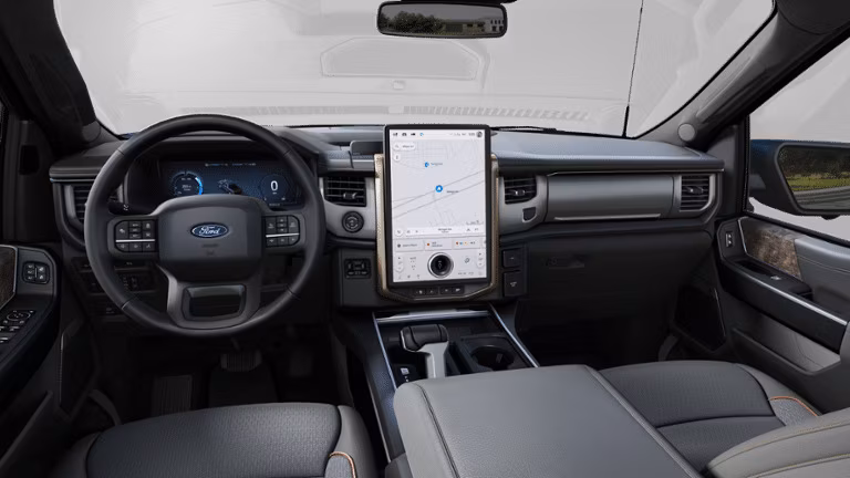 2025 Ford 2024 F-150 Lightning® LARIAT® SuperCrew® 4x4 - Image 7