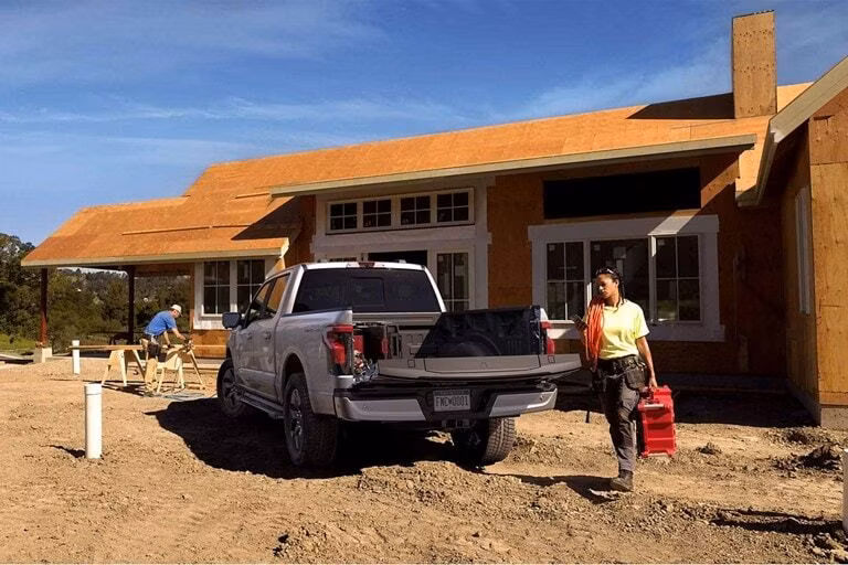 2025 Ford 2024 F-150 Lightning® LARIAT® SuperCrew® 4x4 - Image 10