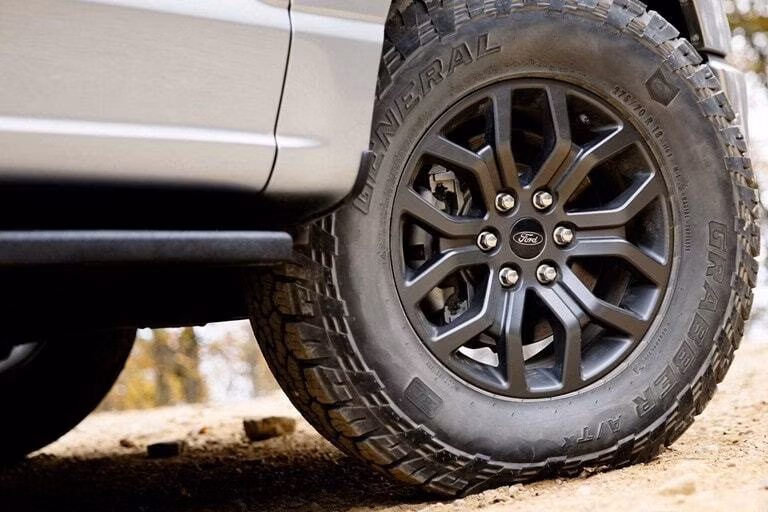 2025 Ford 2025 F-150® TREMOR® 5.0L Ti-VCT V8 SuperCrew® 5.5-ft Styleside 4x2 - Image 9