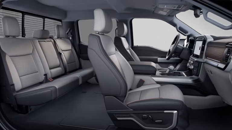2025 Ford 2025 F-150® LARIAT® 3.5L EcoBoost® V6 SuperCrew® 5.5-ft Styleside 4x2 - Image 6