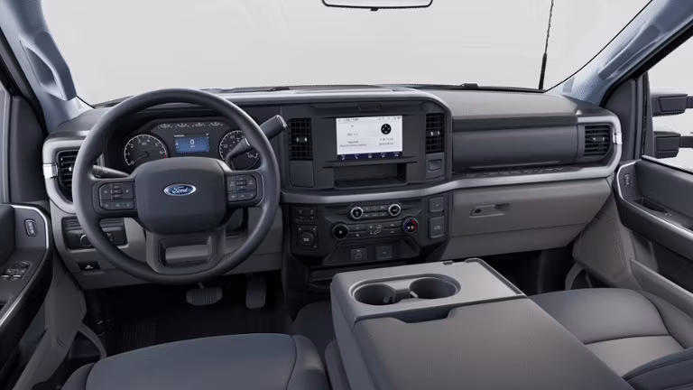 2026 Ford 2025 Super Duty® F-250® XLT 6.8L V8 Gas Super Cab 4x2/4x4 - Image 7