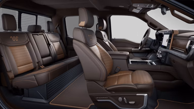 2025 Ford 2025 Super Duty® F-350® King Ranch® 7.3L 2V DEVCT NA PFI V8 Gas Crew Cab 4x2/4x44 - Image 6