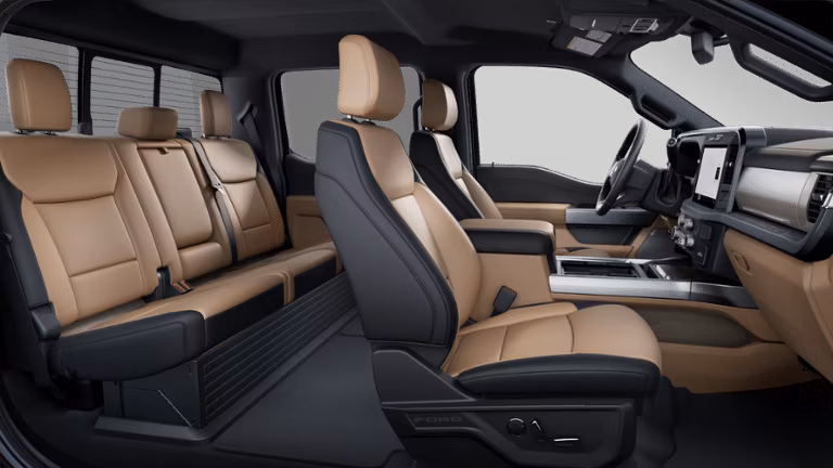2025 Ford 2025 Super Duty® F-350® Lariat® 6.7L HO Power Stroke® V8 Turbo Diesel Regular Cab 4x2/4x4 - Image 6