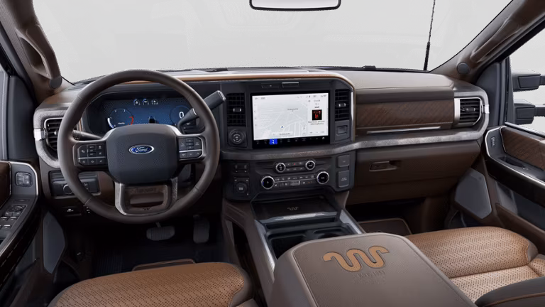 2026 Ford 2025 Super Duty® F-450® King Ranch® 6.7L HO Power Stroke® V8 Turbo Diesel Regular Cab 4x2/4x4 - Image 7