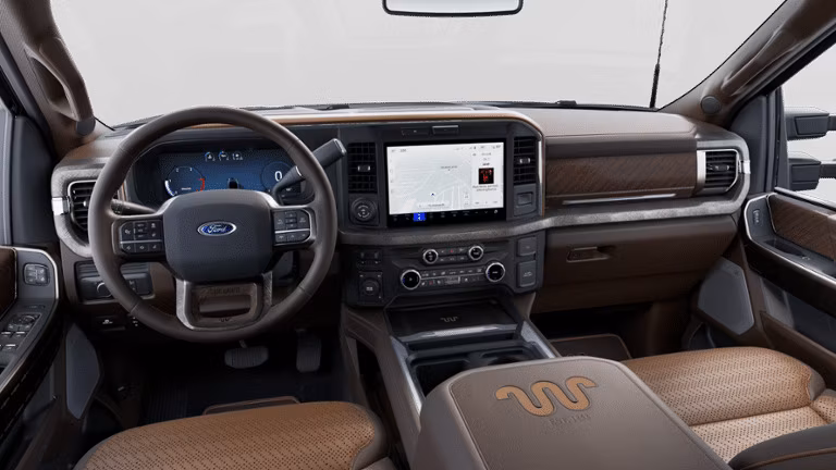 2026 Ford 2025 Super Duty® F-450® King Ranch® 6.7L HO Power Stroke® V8 Turbo Diesel Super Cab 4x2/4x4 - Image 7