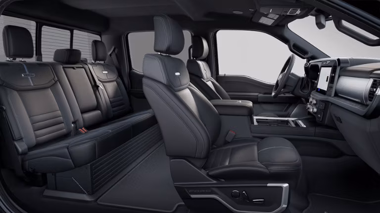 2026 Ford 2025 Super Duty® F-450® Platinum® 6.7L Power Stroke® V8 Turbo Diesel Regular Cab 4x2/4x4 - Image 6