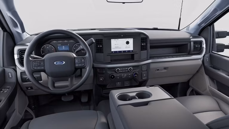 2025 Ford 2025 Super Duty® F-450® XL 6.8L V8 Gas Crew Cab 4x2/4x4 - Image 7