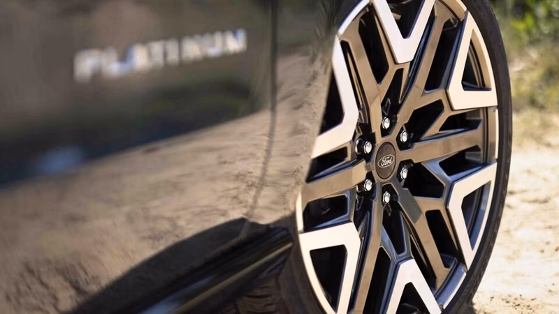 2026 Ford Expedition® Platinum® - Image 16