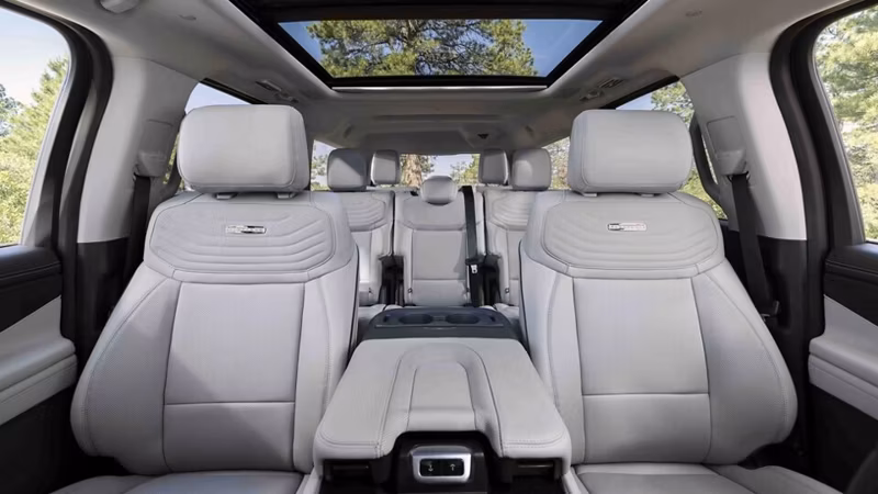 2026 Ford Expedition® Platinum® - Image 27