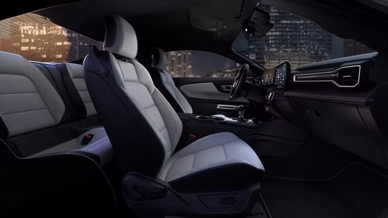 2025 Ford 2025 Mustang® EcoBoost® Fastback - Image 39