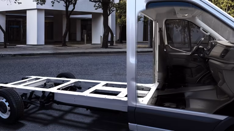 2025 Ford 2025 Transit® Cutaway 3.5L PFDi V6 Medium 450 - Image 6
