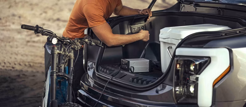 2025 Ford 2025 F-150® Lightning® XLT - Image 8