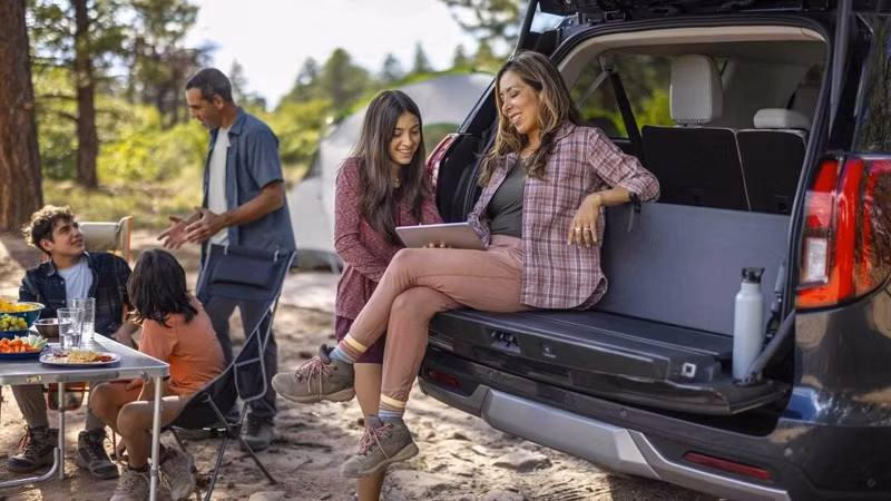 2025 Ford Expedition® MAX Platinum® 3.5L EcoBoost® V6 High-Output engine - Image 8