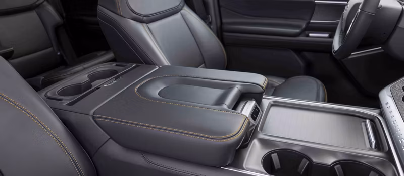 2025 Ford Expedition® MAX Platinum® 3.5L EcoBoost® V6 High-Output engine - Image 40
