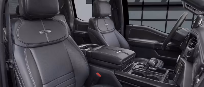 2025 Ford F-150® Lightning® Pro - Image 18